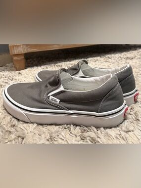Vans Slip-On Sneakers - Charcoal Gray and White - women 8.5 - men 7 🩶